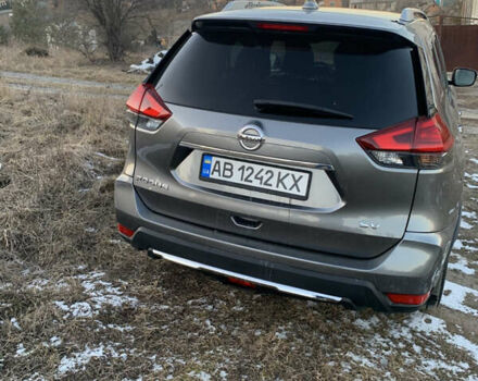 Серый Ниссан Rogue, объемом двигателя 2.49 л и пробегом 112 тыс. км за 18000 $, фото 3 на Automoto.ua