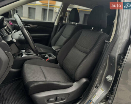 Сірий Ніссан Rogue, об'ємом двигуна 2.5 л та пробігом 115 тис. км за 16900 $, фото 28 на Automoto.ua