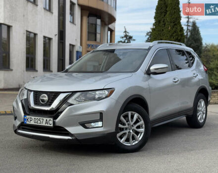 Ниссан Rogue 2019 в Запорожье на Automoto.ua Серый Ниссан Rogue, объемом двигателя 2.49 л и пробегом 115 тыс. км за 15799 $, фото 6 на Automoto.ua