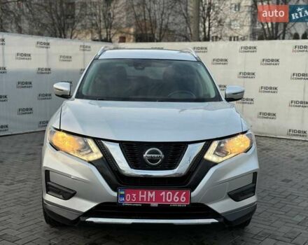 Сірий Ніссан Rogue, об'ємом двигуна 2.5 л та пробігом 261 тис. км за 10500 $, фото 2 на Automoto.ua