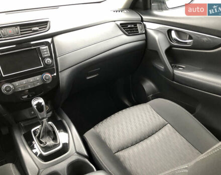 Серый Ниссан Rogue, объемом двигателя 2.49 л и пробегом 77 тыс. км за 15999 $, фото 18 на Automoto.ua