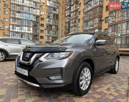 Сірий Ніссан Rogue, об'ємом двигуна 2.49 л та пробігом 61 тис. км за 17000 $, фото 9 на Automoto.ua