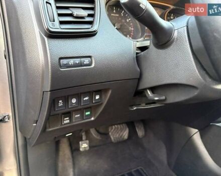 Серый Ниссан Rogue, объемом двигателя 2.49 л и пробегом 93 тыс. км за 19700 $, фото 45 на Automoto.ua