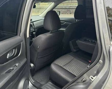 Сірий Ніссан Rogue, об'ємом двигуна 2.5 л та пробігом 141 тис. км за 12300 $, фото 7 на Automoto.ua