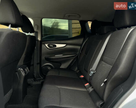 Ниссан Rogue 2019 в Львове на Automoto.ua Серый Ниссан Rogue, объемом двигателя 2 л и пробегом 75 тыс. км за 15200 $, фото 53 на Automoto.ua