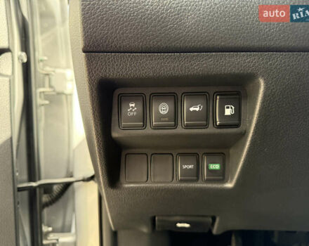 Серый Ниссан Rogue, объемом двигателя 2.49 л и пробегом 148 тыс. км за 14900 $, фото 23 на Automoto.ua