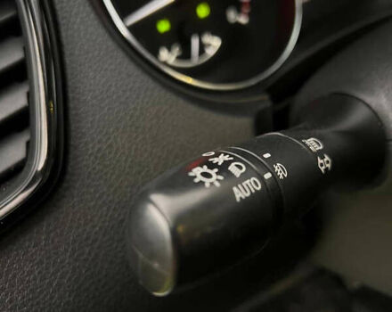 Серый Ниссан Rogue, объемом двигателя 2.49 л и пробегом 138 тыс. км за 16499 $, фото 11 на Automoto.ua