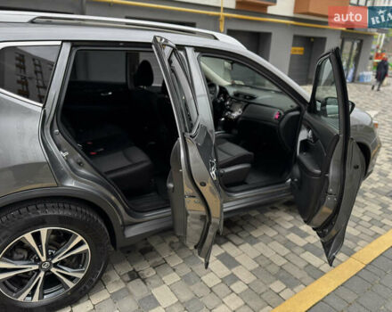 Сірий Ніссан Rogue, об'ємом двигуна 2.5 л та пробігом 115 тис. км за 16900 $, фото 33 на Automoto.ua