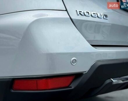 Серый Ниссан Rogue, объемом двигателя 2.49 л и пробегом 147 тыс. км за 14900 $, фото 21 на Automoto.ua