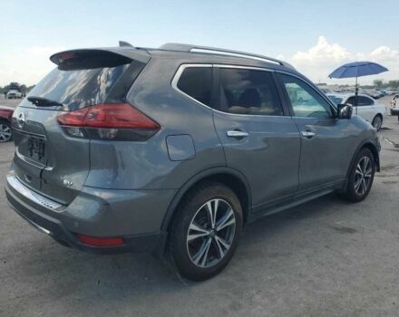 Серый Ниссан Rogue, объемом двигателя 2.5 л и пробегом 64 тыс. км за 3000 $, фото 3 на Automoto.ua