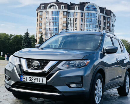 Серый Ниссан Rogue, объемом двигателя 2.49 л и пробегом 77 тыс. км за 15999 $, фото 1 на Automoto.ua