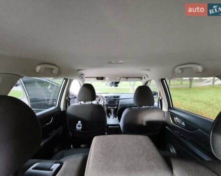 Серый Ниссан Rogue, объемом двигателя 2.49 л и пробегом 159 тыс. км за 15500 $, фото 13 на Automoto.ua