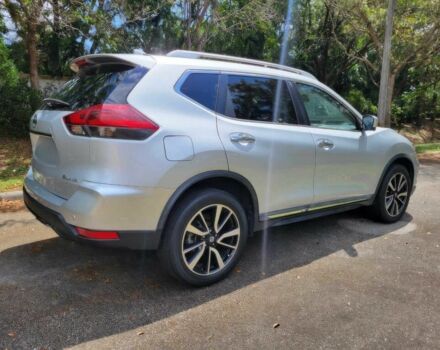 Серый Ниссан Rogue, объемом двигателя 2.5 л и пробегом 41 тыс. км за 12000 $, фото 4 на Automoto.ua