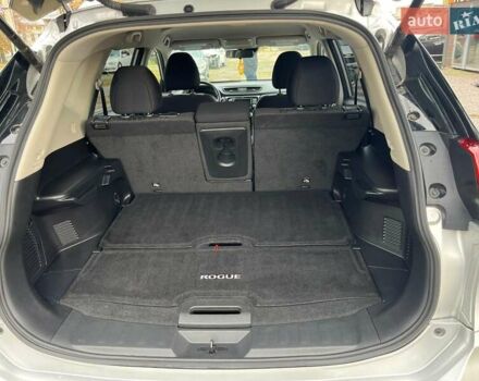 Серый Ниссан Rogue, объемом двигателя 2.49 л и пробегом 123 тыс. км за 15800 $, фото 6 на Automoto.ua