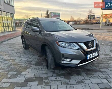 Серый Ниссан Rogue, объемом двигателя 2.49 л и пробегом 89 тыс. км за 15500 $, фото 3 на Automoto.ua