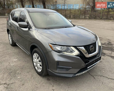 Сірий Ніссан Rogue, об'ємом двигуна 2.5 л та пробігом 140 тис. км за 11700 $, фото 1 на Automoto.ua