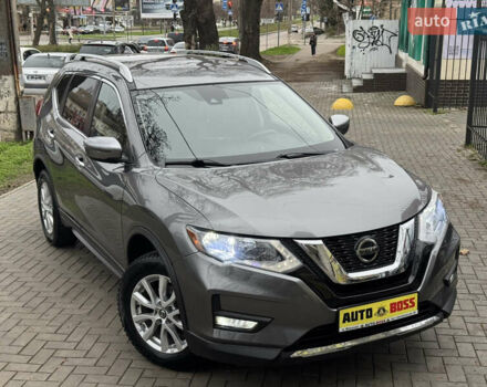 Серый Ниссан Rogue, объемом двигателя 2.49 л и пробегом 85 тыс. км за 15999 $, фото 1 на Automoto.ua