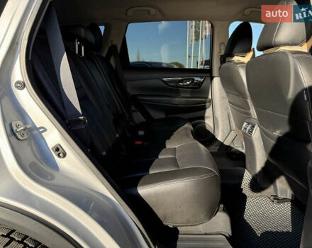 Серый Ниссан Rogue, объемом двигателя 2.49 л и пробегом 180 тыс. км за 15500 $, фото 18 на Automoto.ua