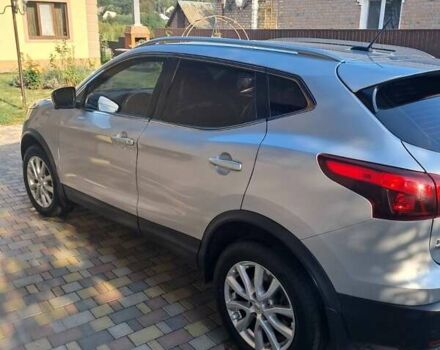 Серый Ниссан Rogue, объемом двигателя 2 л и пробегом 75 тыс. км за 15850 $, фото 4 на Automoto.ua