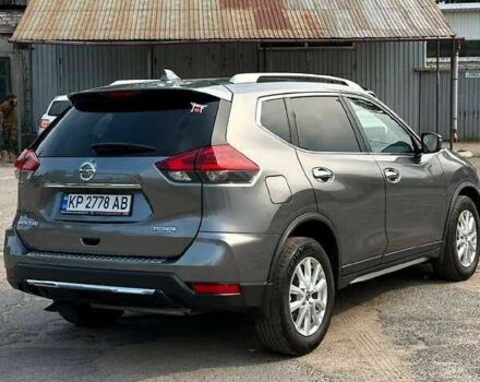 Серый Ниссан Rogue, объемом двигателя 2.5 л и пробегом 155 тыс. км за 10000 $, фото 2 на Automoto.ua