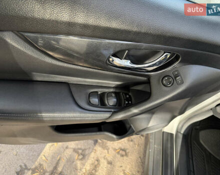 Серый Ниссан Rogue, объемом двигателя 2.49 л и пробегом 148 тыс. км за 14900 $, фото 21 на Automoto.ua