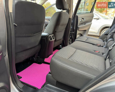 Сірий Ніссан Rogue, об'ємом двигуна 2.49 л та пробігом 61 тис. км за 17000 $, фото 35 на Automoto.ua