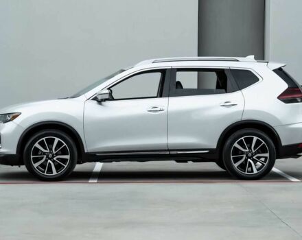 Серый Ниссан Rogue, объемом двигателя 2.5 л и пробегом 40 тыс. км за 4500 $, фото 3 на Automoto.ua