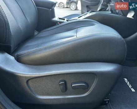 Сірий Ніссан Rogue, об'ємом двигуна 2.49 л та пробігом 174 тис. км за 14950 $, фото 82 на Automoto.ua