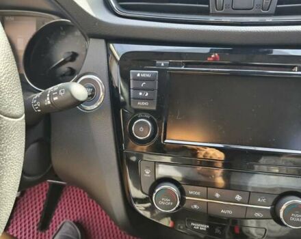 Сірий Ніссан Rogue, об'ємом двигуна 2.49 л та пробігом 76 тис. км за 17700 $, фото 27 на Automoto.ua