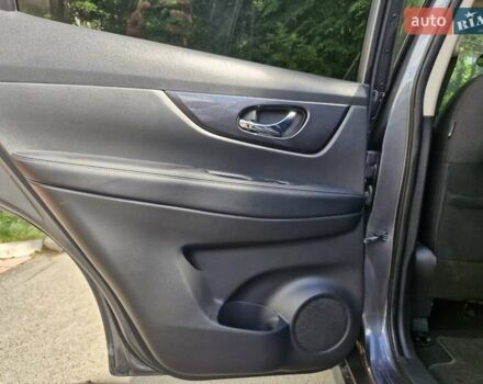 Сірий Ніссан Rogue, об'ємом двигуна 2.49 л та пробігом 68 тис. км за 16600 $, фото 17 на Automoto.ua