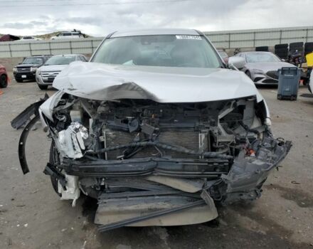 Серый Ниссан Rogue, объемом двигателя 2.4 л и пробегом 130 тыс. км за 8900 $, фото 7 на Automoto.ua