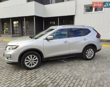 Серый Ниссан Rogue, объемом двигателя 2.49 л и пробегом 126 тыс. км за 18500 $, фото 12 на Automoto.ua