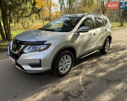 Серый Ниссан Rogue, объемом двигателя 2.49 л и пробегом 148 тыс. км за 14900 $, фото 1 на Automoto.ua