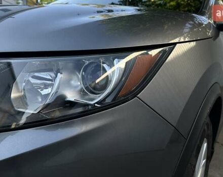 Сірий Ніссан Rogue, об'ємом двигуна 2 л та пробігом 39 тис. км за 16000 $, фото 6 на Automoto.ua