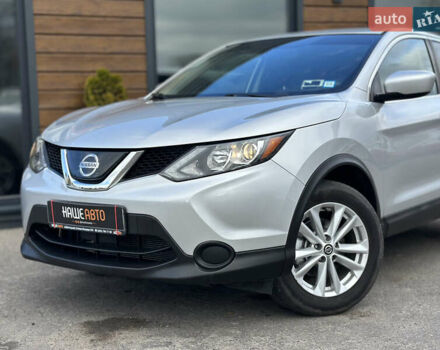 Ниссан Rogue 2019 в Львове на Automoto.ua Серый Ниссан Rogue, объемом двигателя 2 л и пробегом 75 тыс. км за 15200 $, фото 3 на Automoto.ua