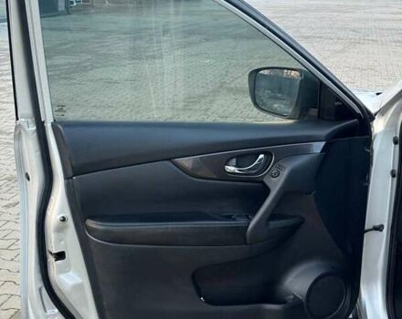 Серый Ниссан Rogue, объемом двигателя 2.5 л и пробегом 167 тыс. км за 14200 $, фото 14 на Automoto.ua