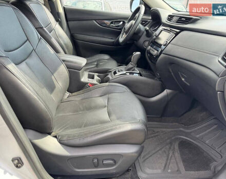 Сірий Ніссан Rogue, об'ємом двигуна 2.49 л та пробігом 115 тис. км за 16500 $, фото 24 на Automoto.ua