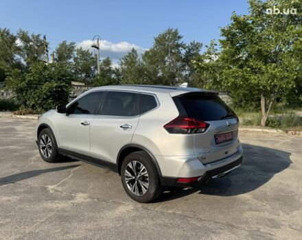 Сірий Ніссан Rogue, об'ємом двигуна 0 л та пробігом 53 тис. км за 14700 $, фото 2 на Automoto.ua