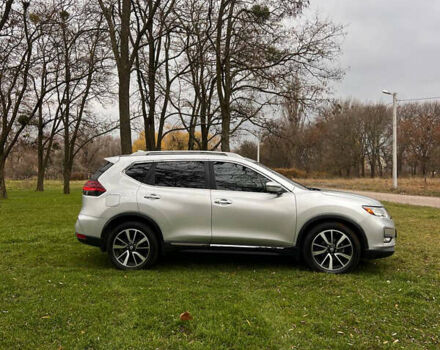 Серый Ниссан Rogue, объемом двигателя 2.49 л и пробегом 138 тыс. км за 16499 $, фото 5 на Automoto.ua