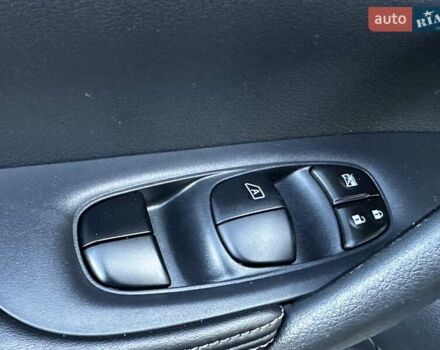 Сірий Ніссан Rogue, об'ємом двигуна 2.49 л та пробігом 174 тис. км за 14950 $, фото 89 на Automoto.ua