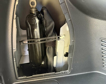 Серый Ниссан Rogue, объемом двигателя 2.49 л и пробегом 148 тыс. км за 14900 $, фото 35 на Automoto.ua