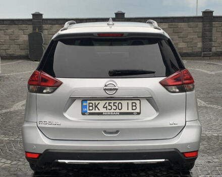 Сірий Ніссан Rogue, об'ємом двигуна 2.49 л та пробігом 105 тис. км за 18200 $, фото 5 на Automoto.ua