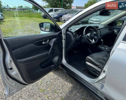 Сірий Ніссан Rogue, об'ємом двигуна 2.49 л та пробігом 115 тис. км за 16500 $, фото 11 на Automoto.ua