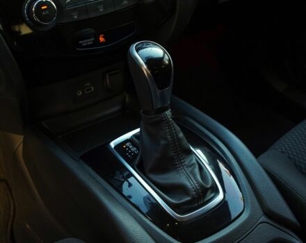 Серый Ниссан Rogue, объемом двигателя 2 л и пробегом 115 тыс. км за 15750 $, фото 8 на Automoto.ua