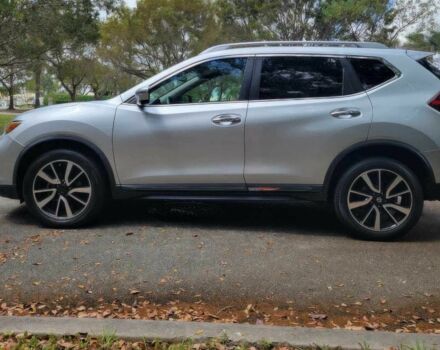 Серый Ниссан Rogue, объемом двигателя 2.5 л и пробегом 41 тыс. км за 12000 $, фото 2 на Automoto.ua