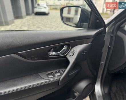 Сірий Ніссан Rogue, об'ємом двигуна 2.5 л та пробігом 115 тис. км за 16900 $, фото 25 на Automoto.ua