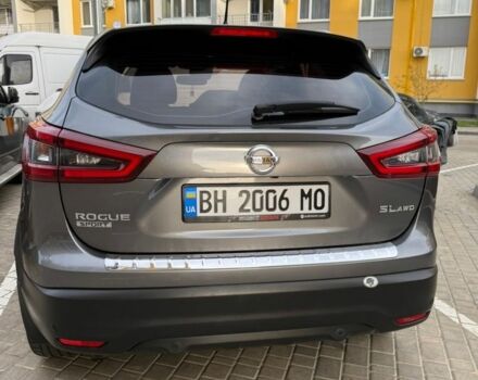 Серый Ниссан Rogue, объемом двигателя 2 л и пробегом 80 тыс. км за 17900 $, фото 7 на Automoto.ua