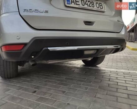 Серый Ниссан Rogue, объемом двигателя 2.49 л и пробегом 126 тыс. км за 18500 $, фото 9 на Automoto.ua