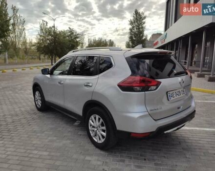 Серый Ниссан Rogue, объемом двигателя 2.49 л и пробегом 126 тыс. км за 18500 $, фото 5 на Automoto.ua