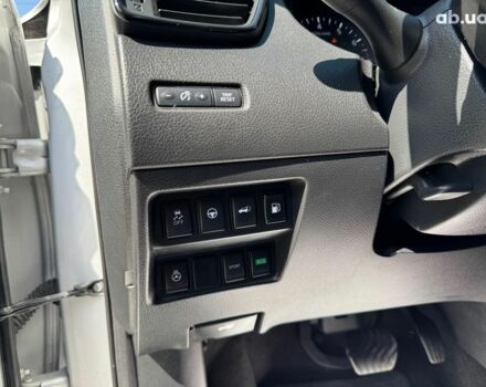 Сірий Ніссан Rogue, об'ємом двигуна 2.5 л та пробігом 78 тис. км за 18690 $, фото 26 на Automoto.ua